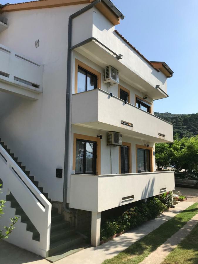 Apartments Lena Baška Exterior foto